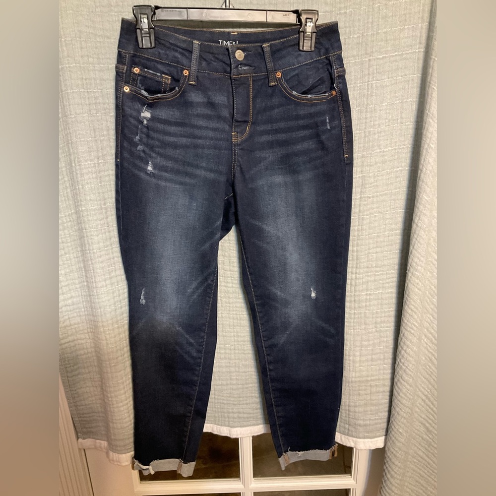Time & Tru capri jeans in size 6. Distressed look  Brand new without tags